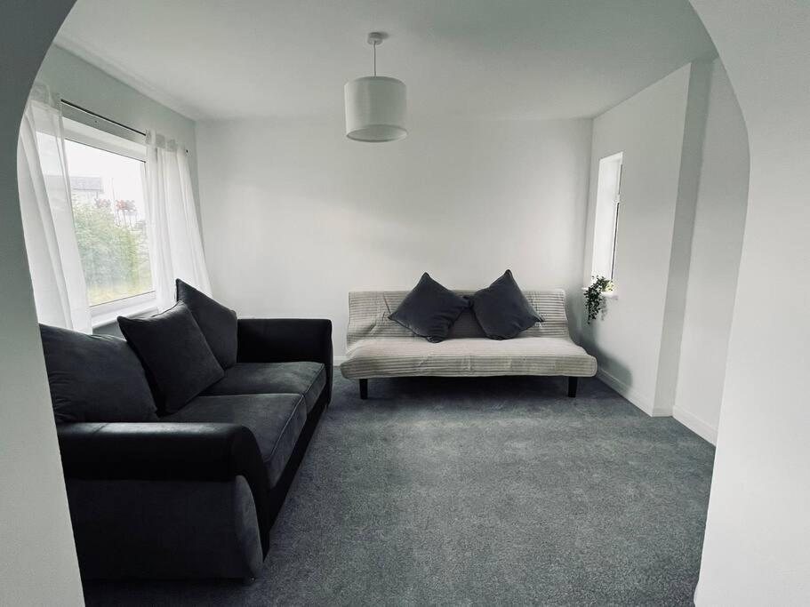 Ourgreystones - Pet Friendly From Stay. Holiday home *
