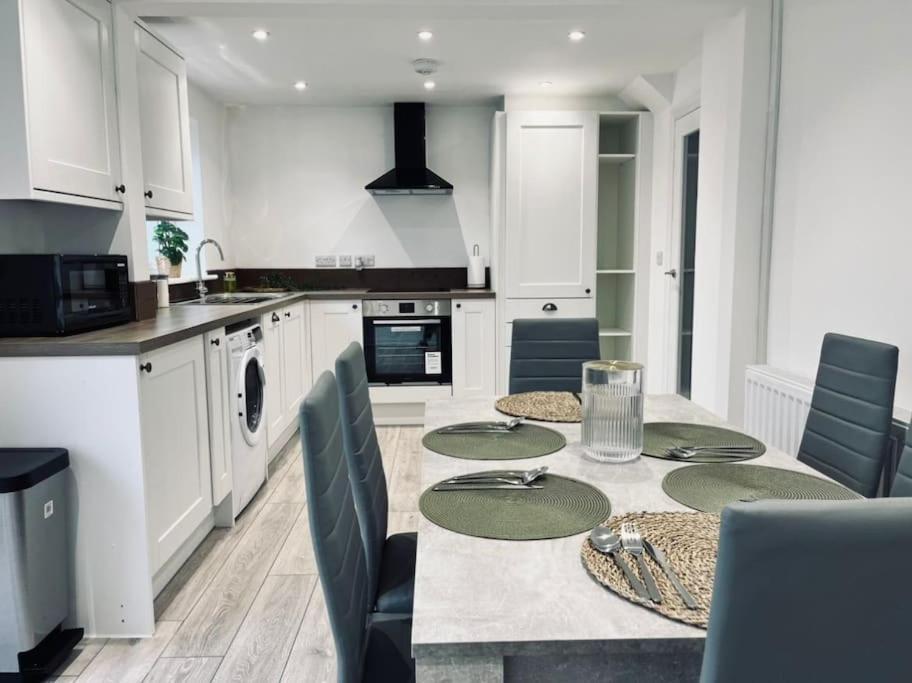 Ourgreystones - Pet Friendly From Stay. Holiday home